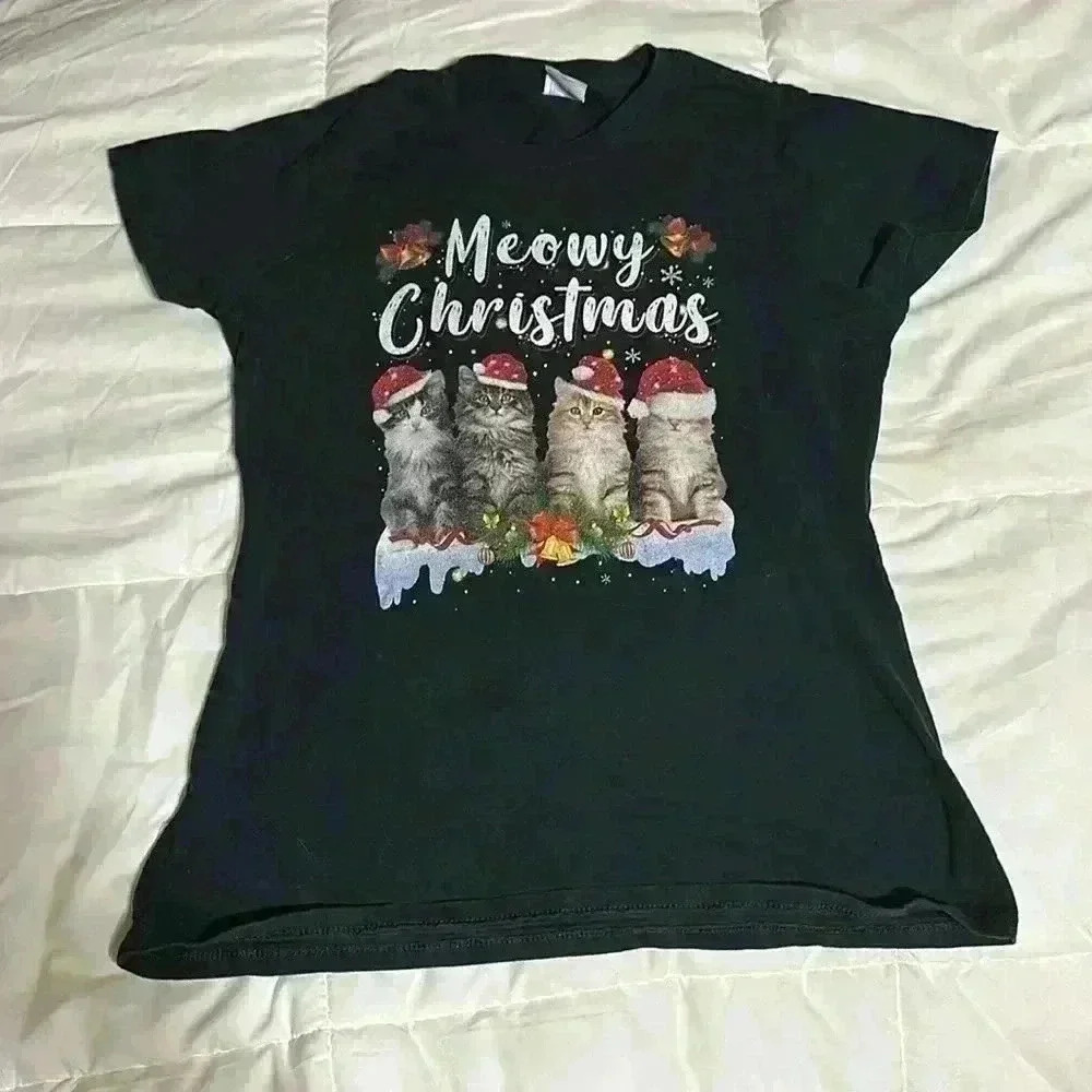 Womens "Meowy Christmas" Black Short Sleeve Tee Kitty Cat Holiday Christmas